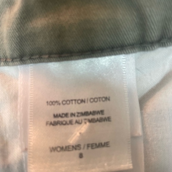 Eddie Bauer short shorts khaki green size 8 - Picture 5 of 5